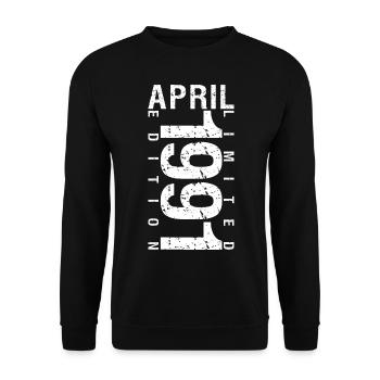 April 1991 April birthday gift 1991 - Unisex Sweatshirt - black - Front - Alina (178cm) & Michal (187cm)