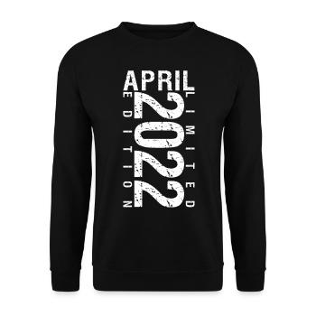 April 2022 April Geburtstagsgeschenk 2022 - Unisex Pullover - Schwarz - Vorne - Alina (178cm) & Michal (187cm)