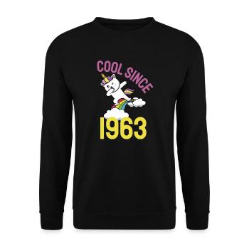 Cool seit 1963 Dabbing Katze 60. Geburtstag - Unisex Pullover - Schwarz - Vorne - Alina (178cm) & Michal (187cm)