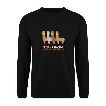 Alpaka Never Change Your Winning Team - Unisex Pullover - Schwarz - Vorne - Alina (178cm) & Michal (187cm)