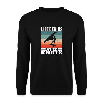 Wing Foiling Surf Surfing Surfer - Unisex Pullover - Schwarz - Vorne - Alina (178cm) & Michal (187cm)