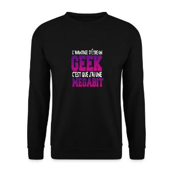 Mann Vorteil, ein Geek Megabit Humor Gamer zu sein - Unisex Pullover - Schwarz - Vorne - Alina (178cm) & Michal (187cm)
