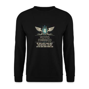 4 years married only 2 mistakes 4.Wedding anniversary - Unisex Sweatshirt - black - Front - Alina (178cm) & Michal (187cm)