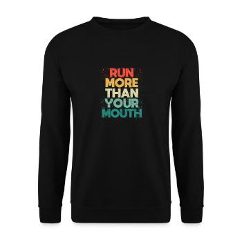 Lustige Laufmotivation Läufer laufen mehr als dein - Unisex Pullover - Schwarz - Vorne - Alina (178cm) & Michal (187cm)
