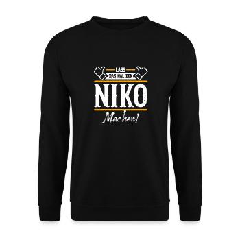 Niko Geschenkidee Geschenk Geburtstag - Unisex Pullover - Schwarz - Vorne - Alina (178cm) & Michal (187cm)