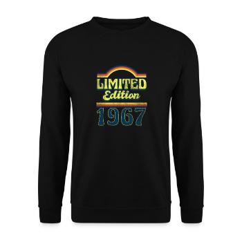 Limited Edition 1967 Vintage - Unisex Sweatshirt - black - Front - Alina (178cm) & Michal (187cm)