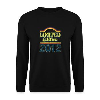 Edition Limitée Millésime 2012 - Sweat-shirt Unisexe - noir - Devant - Alina (178cm) & Michal (187cm)