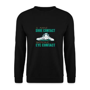 Make Shoe Contact Before Eye Contact Sneaker Head - Unisex Pullover - Schwarz - Vorne - Alina (178cm) & Michal (187cm)