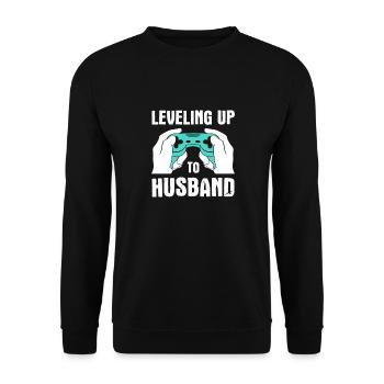 Leveling Up To Husband - Unisex Pullover - Schwarz - Vorne - Alina (178cm) & Michal (187cm)
