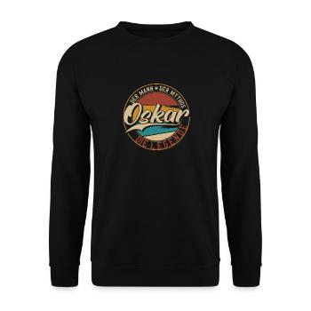 Oskar Der Mann der Mythos die Legende Geschenk - Unisex Pullover - Schwarz - Vorne - Alina (178cm) & Michal (187cm)