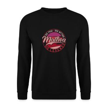 Die frau der Mythos die Legende Mathea - Unisex Pullover - Schwarz - Vorne - Alina (178cm) & Michal (187cm)
