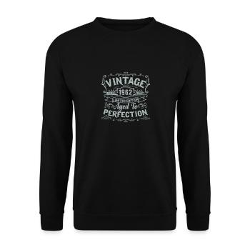 Limited Edition 1962 Vintage. Aged to Perfection - Unisex Sweatshirt - black - Front - Alina (178cm) & Michal (187cm)