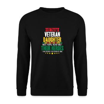 Fière fille d’un vétéran du Vietnam - Sweat-shirt Unisexe - noir - Devant - Alina (178cm) & Michal (187cm)