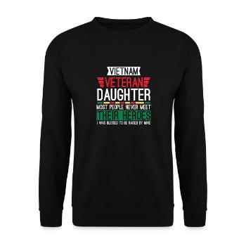 Stolze Tochter Eines Vietnam-veteranen - Unisex Pullover - Schwarz - Vorne - Alina (178cm) & Michal (187cm)