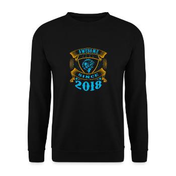 Awesome since 2018. Angel, Angler Geburtstag - Unisex Pullover - Schwarz - Vorne - Alina (178cm) & Michal (187cm)