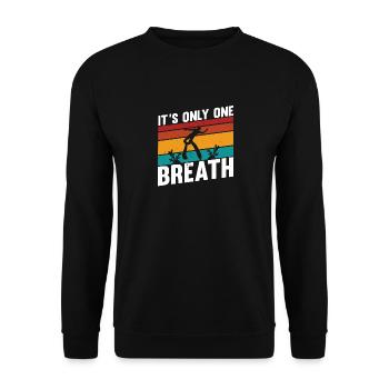 Freitaucher nur ein atemzug im wasser taucher - Unisex Pullover - Schwarz - Vorne - Alina (178cm) & Michal (187cm)