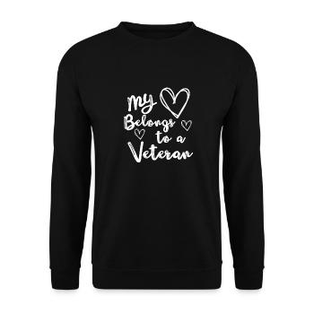 My Heart Belongs to a Veteran - Sweat-shirt Unisexe - noir - Devant - Alina (178cm) & Michal (187cm)
