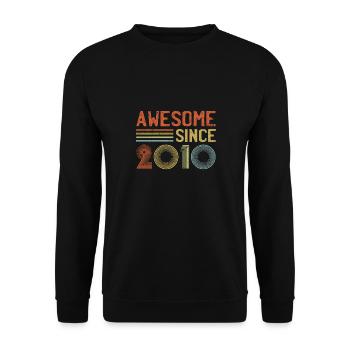 Awesome Since 2010 Birthday Vintage - Unisex Sweatshirt - black - Front - Alina (178cm) & Michal (187cm)
