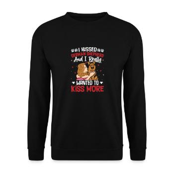 Frau Ist Chef Schäferhund Geschenk - Unisex Pullover - Schwarz - Vorne - Alina (178cm) & Michal (187cm)