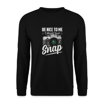 Soyez gentil avec moi, je pourrais juste prendre un appareil photo - Sweat-shirt Unisexe - noir - Devant - Alina (178cm) & Michal (187cm)
