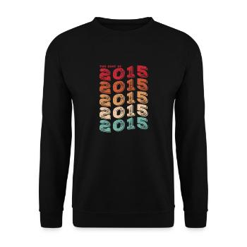 Vintage 2015 Gifts Legend for 8 Year Old - 8th - Unisex Sweatshirt - black - Front - Alina (178cm) & Michal (187cm)