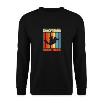 Sie sind nur einen Schritt von der Größe entfernt. Fallschirmspringer - Unisex Pullover - Schwarz - Vorne - Alina (178cm) & Michal (187cm)