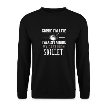 Gusseisen Pfanne Liebhaber Braten Pfanne Lustiges Kochen - Unisex Pullover - Schwarz - Vorne - Alina (178cm) & Michal (187cm)