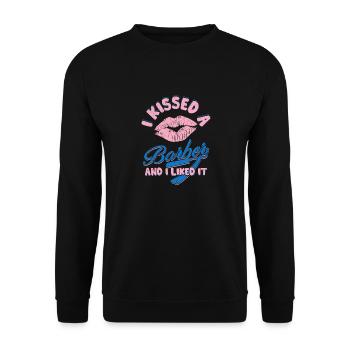 I Kissed A Barber And I Liked It Haircut Beard Bar - Unisex Pullover - Schwarz - Vorne - Alina (178cm) & Michal (187cm)