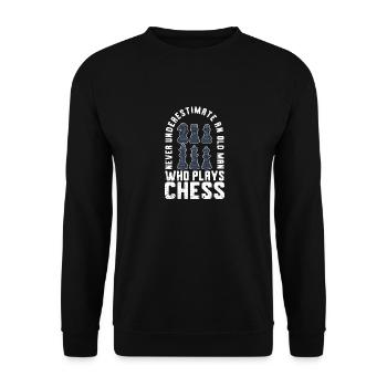 Unterschätze niemals einen alten Mann, der Schach - Unisex Pullover - Schwarz - Vorne - Alina (178cm) & Michal (187cm)