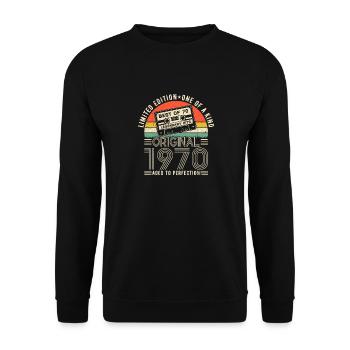 Born in 1970 Birthday 1970 Vintage 1970's - Unisex Sweatshirt - black - Front - Alina (178cm) & Michal (187cm)