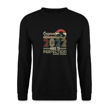 Vintage 2022 Best of 2022 - 3 Year Old Birthday - Unisex Sweatshirt - black - Front - Alina (178cm) & Michal (187cm)