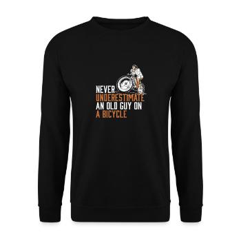 Never Underestimate An Old Guy on a Bicycle - Unisex Pullover - Schwarz - Vorne - Alina (178cm) & Michal (187cm)