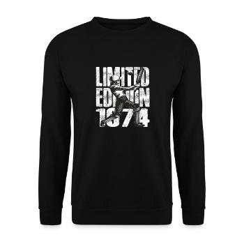 Édition limitée 1974 Édition limitée Cricket - Sweat-shirt Unisexe - noir - Devant - Alina (178cm) & Michal (187cm)