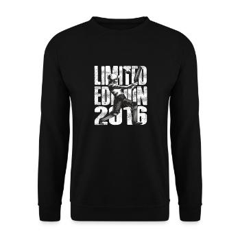Limited Edition 2016 Limited Edition Cricket - Unisex Pullover - Schwarz - Vorne - Alina (178cm) & Michal (187cm)