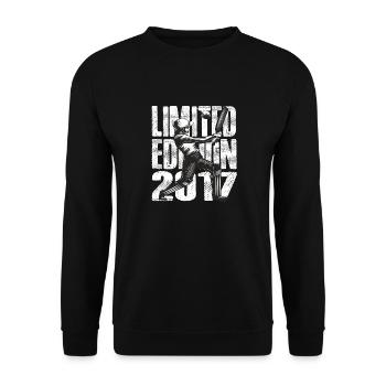 Limited Edition 2017 Limited Edition Cricket - Unisex Pullover - Schwarz - Vorne - Alina (178cm) & Michal (187cm)