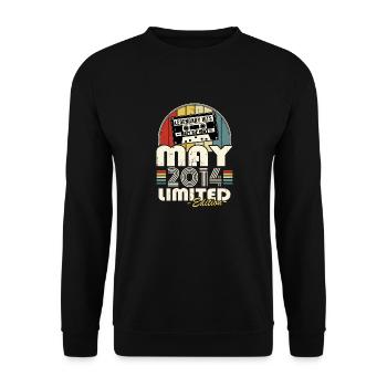 Mai 2014 Vintage Retro Geburtstagsgeschenk - Unisex Pullover - Schwarz - Vorne - Alina (178cm) & Michal (187cm)