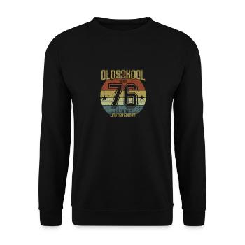 January 1976 - Geburtstag im Januar Oldschool - Unisex Pullover - Schwarz - Vorne - Alina (178cm) & Michal (187cm)