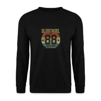November 1988 - Geburtstag im November Oldschool - Unisex Pullover - Schwarz - Vorne - Alina (178cm) & Michal (187cm)