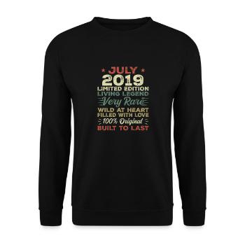 Geschenk Juli 2019 Jubiläum Juli 2019 Geburtstag - Unisex Pullover - Schwarz - Vorne - Alina (178cm) & Michal (187cm)