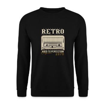 Retro 1970's Birthday Gift 1970's Vintage 1970's - Unisex Sweatshirt - black - Front - Alina (178cm) & Michal (187cm)