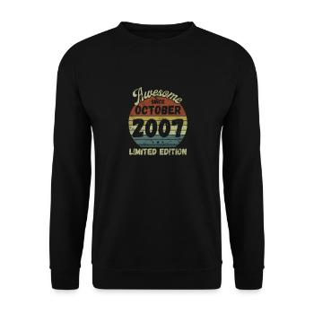 Awesome since October 2007 - Geburtstag - Unisex Pullover - Schwarz - Vorne - Alina (178cm) & Michal (187cm)