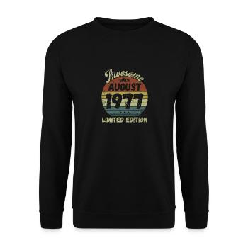 Awesome since August 1977 - Geburtstag - Unisex Pullover - Schwarz - Vorne - Alina (178cm) & Michal (187cm)