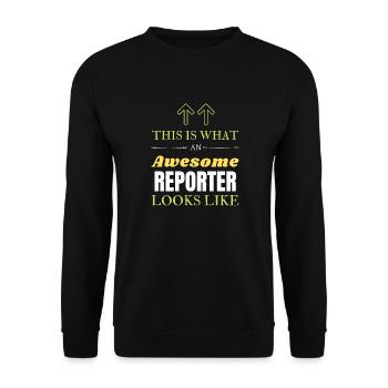 This is What an Awesome Reporter Looks Like - Unisex Sweatshirt - black - Front - Alina (178cm) & Michal (187cm)