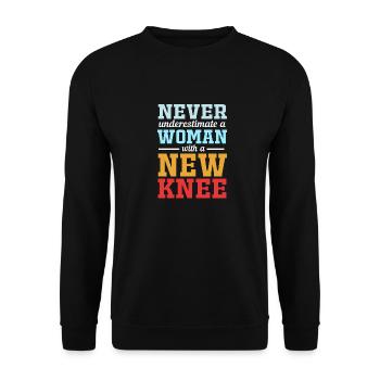 Knie Operation - Unisex Pullover - Schwarz - Vorne - Alina (178cm) & Michal (187cm)