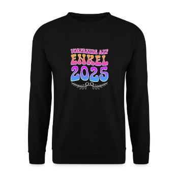 Oma VORFREUDE AUF ENKEL 2025 Großmutter Bald - Unisex Pullover - Schwarz - Vorne - Alina (178cm) & Michal (187cm)