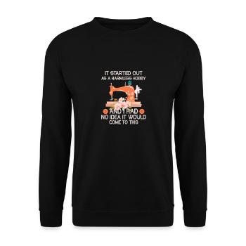 It Started Out As A Harmless Hobby Quilting Quilt - Unisex Sweatshirt - black - Front - Alina (178cm) & Michal (187cm)