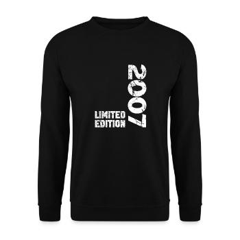 18th Birthday Boy Girl 18 years old born in 2007 - Unisex Sweatshirt - black - Front - Alina (178cm) & Michal (187cm)
