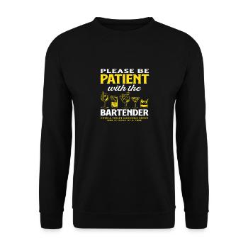 Bitte Geduldig Mit Dem Barkeeper Sein - Unisex Pullover - Schwarz - Vorne - Alina (178cm) & Michal (187cm)