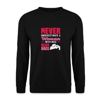 Cornhole Player: Never Underestimate One - Unisex Sweatshirt - black - Front - Alina (178cm) & Michal (187cm)