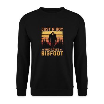 Just a Boy Who Loves Bigfoot - Unisex Pullover - Schwarz - Vorne - Alina (178cm) & Michal (187cm)